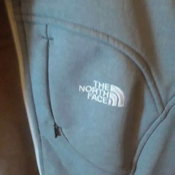 North Face Spring Jacket - Picture 3 of 8